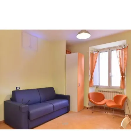 Delizioso Monolocale Con Veranda