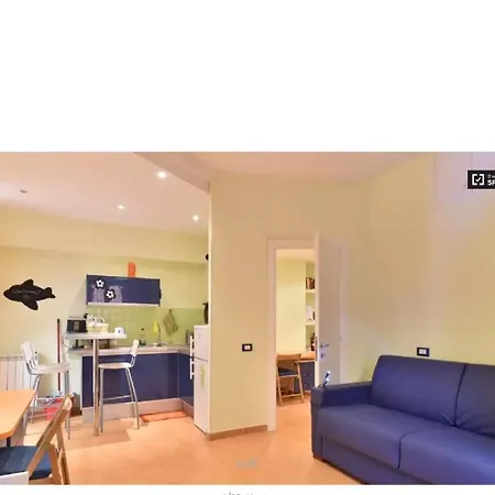Delizioso Monolocale Con Veranda Roma